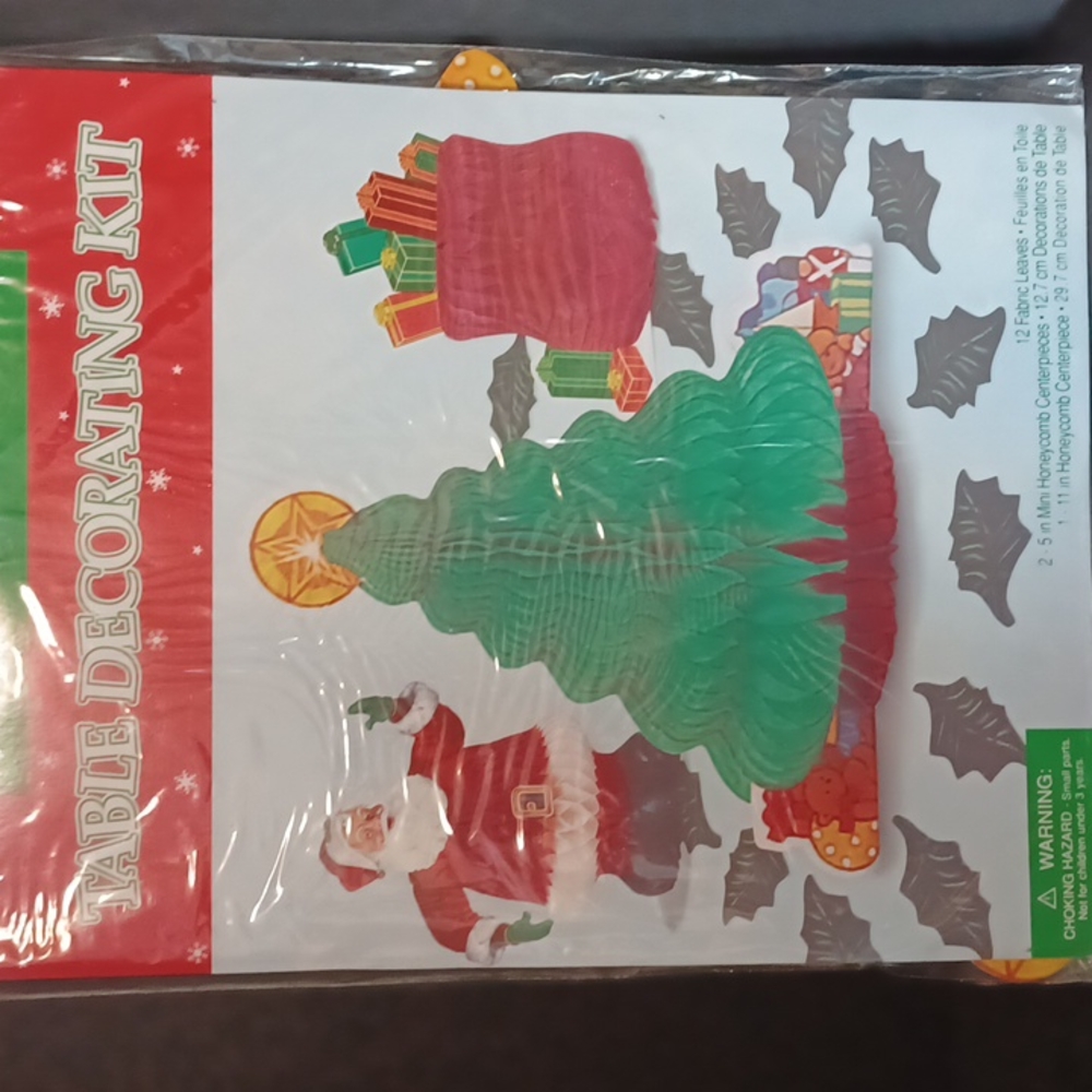 Vtg Christmas Paper Honeycomb Santa Christmas Amscan 3pc + leavesTable Decor